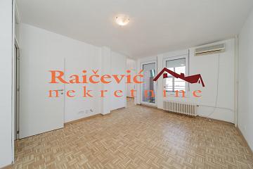 CRVENI KRST, VOJISLAVA ILICA, 43m2